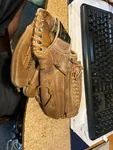 Doug Rader------wilson A2614 Hawk ------right Handed Baseball Glove. Fixed Price $23.99.