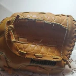 Franklin Field Master Deer Touch Baseball Glove 4654 - 11 " Right Hand Throw. Fixed Price $9.00.