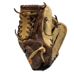 Nokona Youth Baseball Glove Alpha Select S-200 Rht 10 3/4 Broken In Leather. Fixed Price $170.00.