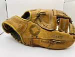 Spalding 42-5425 Lou Piniella 11.5 Inches Right Hand Thrower Baseball Glove. Fixed Price $10.00.