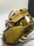 2XS Sports Baseball Tee Glove Youth Model DH115, 9.5IN. Fixed Price $9.99.