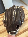 Mizuno Baseball Glove Inches Gfn 1300F1 Right Hand Throw Fastpitch Model. Fixed Price $29.00.