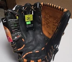 Mizuno GMVP1250 12.5" Prime Se Lh Throw Fastpitch Softball Glove Orange Nwt. Fixed Price $85.00.
