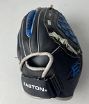 Easton Z-flex Baseball Glove 9.5" Pattern #EKP9500 Blk/blue Lht Broken In Strap. Fixed Price $12.78.
