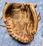 Nokona AMG600-CW American Legend Baseball Glove Right Hand Throw Lightly Used. Fixed Price $150.00.