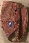 Dunlop 889/516 Rht Right Handed Throwing Challenger 11.5 Baseball Glove Rawhide. Fixed Price $10.00.