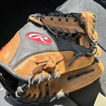 Rawlings P115JR 11.5 Inch Right Hand Infield Glove - Black/beige. Fixed Price $59.00.