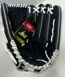 New Rawlings Shut Out Fastpitch Fielding Glove 12.5 RSO125BW - Rht Black White. Fixed Price $49.99.