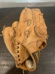 Wilson A2156 Fred Lynn 11" Baseball Glove Pro Special Model Right Hand Throw. Fixed Price $9.00.