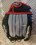 Rawlings Playmaker Series PM105SRW 10.5 Tee Ball Glove Right Hand New With Tags. Fixed Price $16.36.