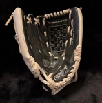 Rawlings Sure Catch 12" Fastpitch Softball Glove RSO120BW Rh Throw Leather Shell. Fixed Price $20.00.