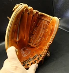 Wilson Lht Softball Glove Optima Gold A9852 13" Mitt 0S1 Dual Hinge Cowhide. Fixed Price $32.99.