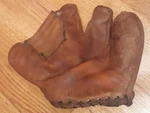 Wilson A2935 Baseball Catchers Glove Mitt Hawk Ray Jablonski Man Cave. Fixed Price $19.99.