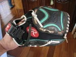 Rawlings Champion Lite Series 11.5 CL115BMT Baseball Glove Left Hand Rht. Fixed Price $14.99.