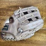 Wilson Baseball Glove A9854 Force Rth 12". Fixed Price $22.50.