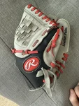 Rawlings Leather 1/2 Inch Rht Mike Trout Model T-ball Baseball Glove MT95GB. Fixed Price $20.00.