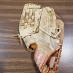 Rawlings Cal Ripken Jr NBG100 Baseball Glove Rh Throw Edge-u-coated Heel. Fixed Price $24.95.