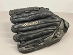 Mizuno Park Black GBP1304 Baseball Softball Rht Glove Mitt Professional. Fixed Price $29.95.