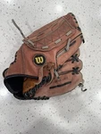 Wilson Rht Baseball Glove 10-1/2" A1810 PRO4 Youth. Fixed Price $16.95.