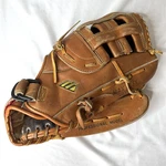 Mizuno MT760 Max Flex Professional Model Baseball Glove Rht. Fixed Price $14.99.