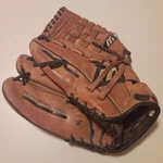 Mizuno MVT-1151 11.5 Baseball Softball Glove Left Throw Handed. Fixed Price $27.50.