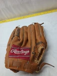 Rawlings RBG72 12" Baseball Glove Fastback Model Leather(leather Is Peeling. Fixed Price $20.00.