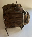 Easton Ne 1200Y Brown Leather Baseball Glove 12" Rht Ships Fast. Fixed Price $16.87.