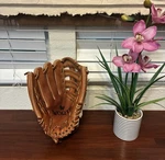Worth RD6-11R Red Dot Series Baseball Glove Right Hand Japan Made. Fixed Price $49.99.