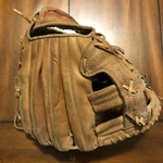 Macgregor Leather Baseball Glove Right Hand KB50F Lht - For Left Throwers. Fixed Price $19.99.