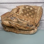 Rawlings Baseball Glove GJ66 Bob Grich Lhc Rht Right - Autographed See Pictures. Fixed Price $8.99.