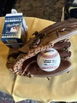 Vtg Louisville Slugger Mitt HBG40G Stevegarvey+new Majorleague 1ST$49. Fixed Price $49.00.