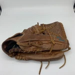 Mizuno Fastpitch 12.5 Fielders Glove Gce 10FP Used Broken In. Fixed Price $124.99.