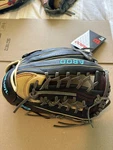 Wilson A800 12.5 Rht Baseball Glove Leather New. Fixed Price $74.99.