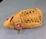 Louisville Slugger Tournament Player Series GTPX-15 12.75" Rht Glove Mitt. Fixed Price $59.99.