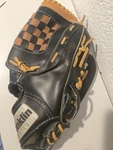 Franklin Bo Jackson 4661 Top Grade Stearhide Used Good Condition. Fixed Price $16.99.