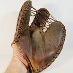 Vintage Wilson A2680 The Trapper Right Hand Throw 3 Finger Baseball Glove Mitt. Fixed Price $14.99.