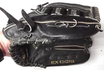 Easton EX1301B 10.5" Baseball Softball Glove Rht Black. Fixed Price $15.99.