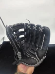 Louisville Slugger OMRB17125 Omaha Series 12.5 Inch Rht. Fixed Price $39.99.