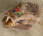 Mizuno Professional Model MTS-6 Max Flex Right Hand Throw Glove. Fixed Price $40.00.