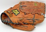 Mizuno MZ1309 Max Flex Professional Model Steerhide Baseball Glove. Fixed Price $44.80.