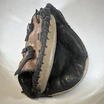 Easton GR200 Rht Right Hand Throw Youth Catchers Mitt Baseball Glove Black/brown. Fixed Price $34.94.