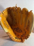 Mizuno Mpr 1152 Glove Prospect Series Right Throw 11.5 Inches. Fixed Price $16.00.