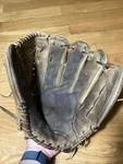 Nokona BTF-1250 Baseball Glove Rht 12.5 Made In Usa Excellent Condition. Fixed Price $175.00.