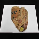 Worth Red Dot Series Baseball Glove RD6-33 Right Hand Made In Japan Flex Grip. Fixed Price $14.99.