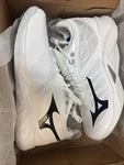 Mizuno Unisex Adult Wave Dimension Size 9.5 Us. Fixed Price $75.00.