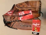 Rawlings Sandlot SR140 Rht Baseball Softball Deep Well Glove Inch New Tags. Fixed Price $99.99.