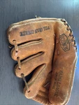 Sonsco 9153 Baseball Mitt Glove Major League Junior Model Full Grain Cowhide. Fixed Price $8.00.