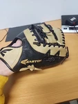 Youth Easton NATY3000 Broke In Glove. Fixed Price $39.99.