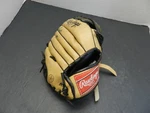 Rawlings 10 1/2 Inch Youth Players Series (right Throw) Baseball Glove PL15WB. Fixed Price $24.95.