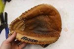 Mizuno Classic Pro Soft 34" Catcher Mitt Glove Gxc 27. Fixed Price $99.99.